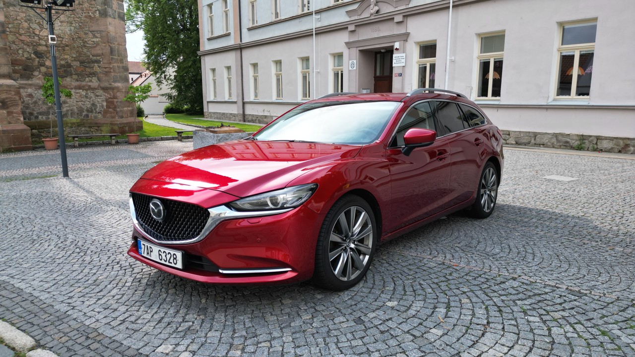 Shooting of the Mazda6 for presentation purposes